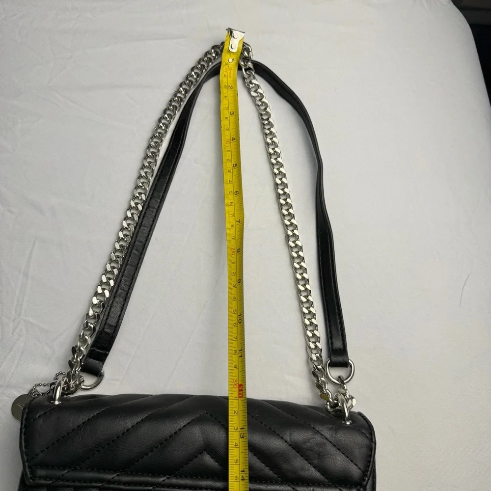 Aldo black quilted purse chain strap front flap closure - Picture 4 of 7